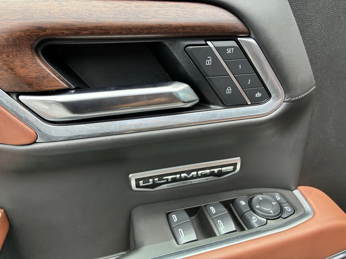2025 GMC Sierra 1500 Denali Ultimate thumbnail 24