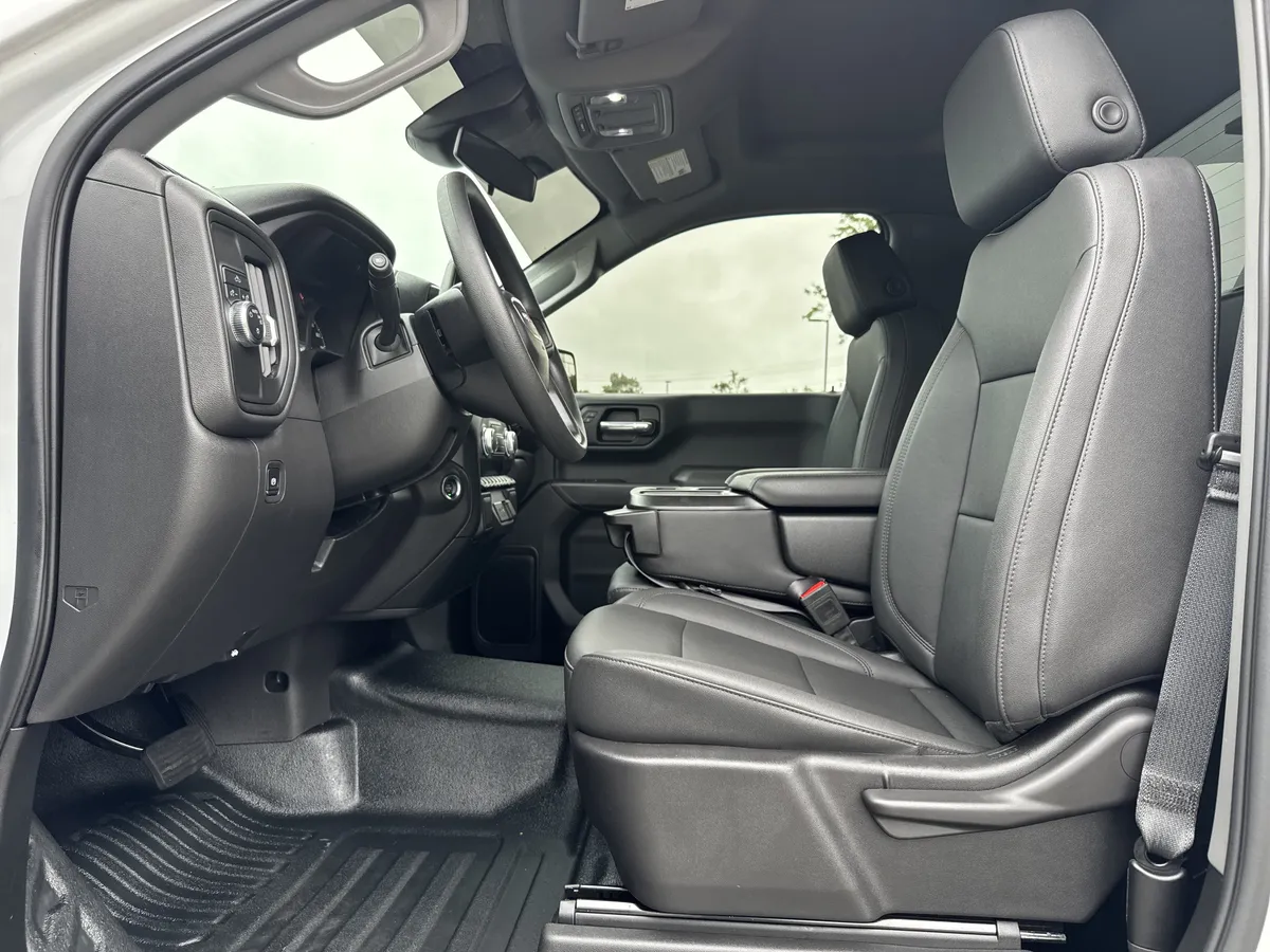 2025 GMC Sierra 1500 Pro thumbnail 16