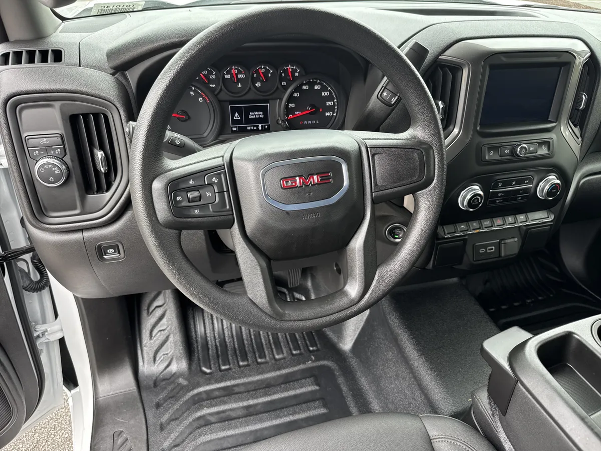 2025 GMC Sierra 1500 Pro thumbnail 18