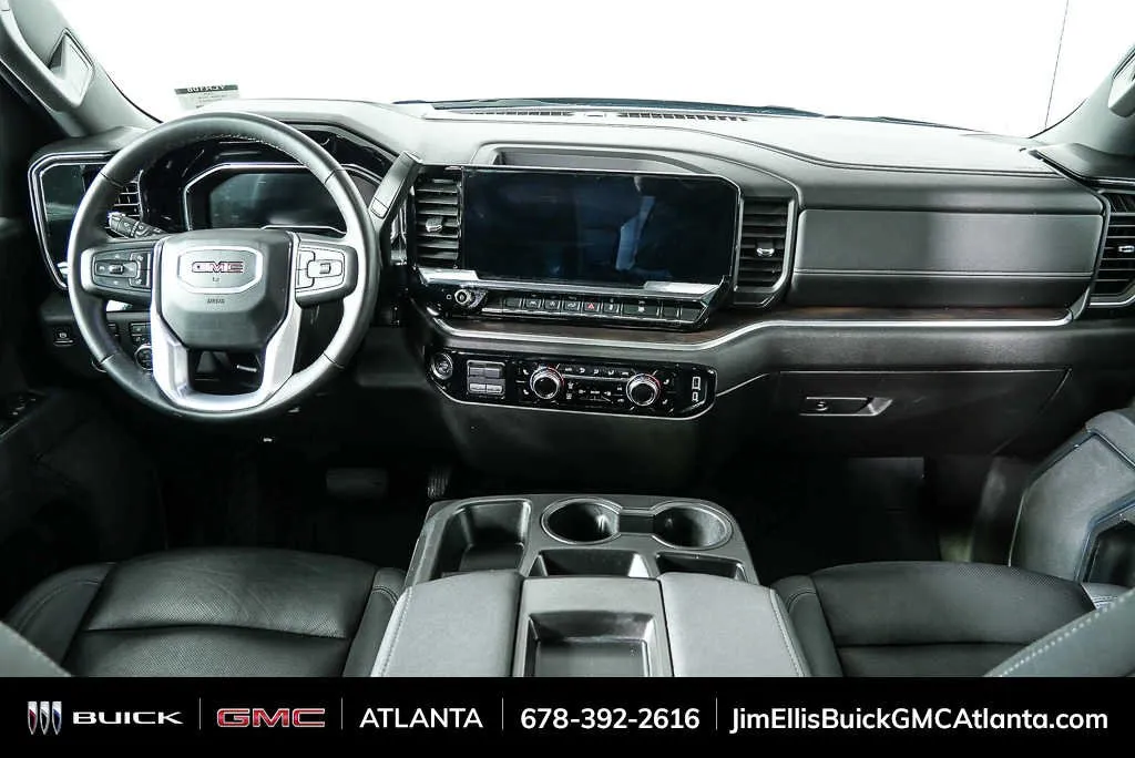 2025 GMC Sierra 1500 SLT thumbnail 18