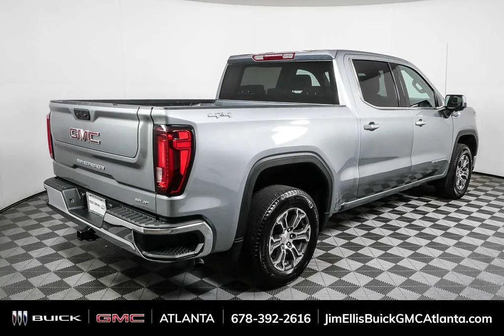 2025 GMC Sierra 1500 SLT thumbnail 26