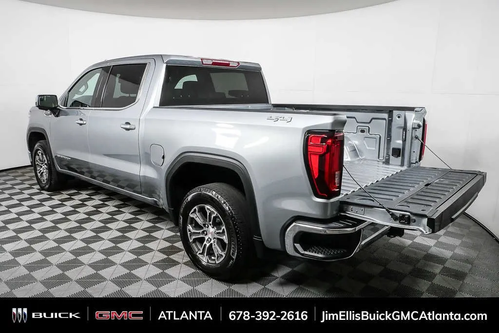 2025 GMC Sierra 1500 SLT thumbnail 29