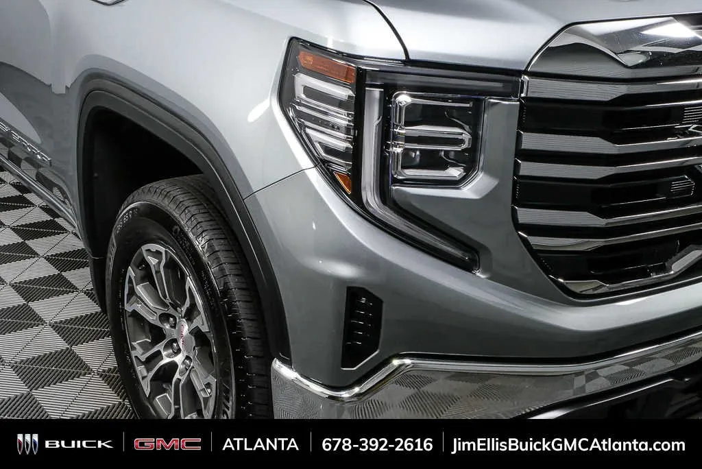 2025 GMC Sierra 1500 SLT thumbnail 32