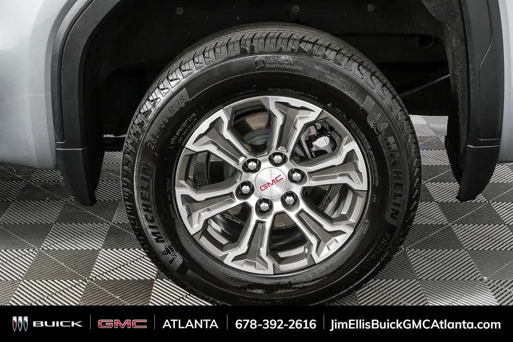 2025 GMC Sierra 1500 SLT thumbnail 33