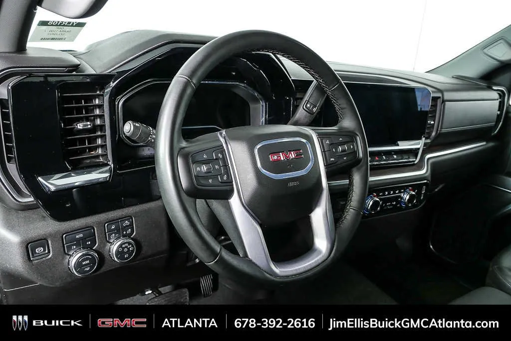 2025 GMC Sierra 1500 SLT thumbnail 4