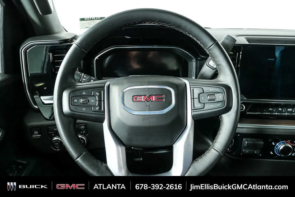 2025 GMC Sierra 1500 SLT thumbnail 9