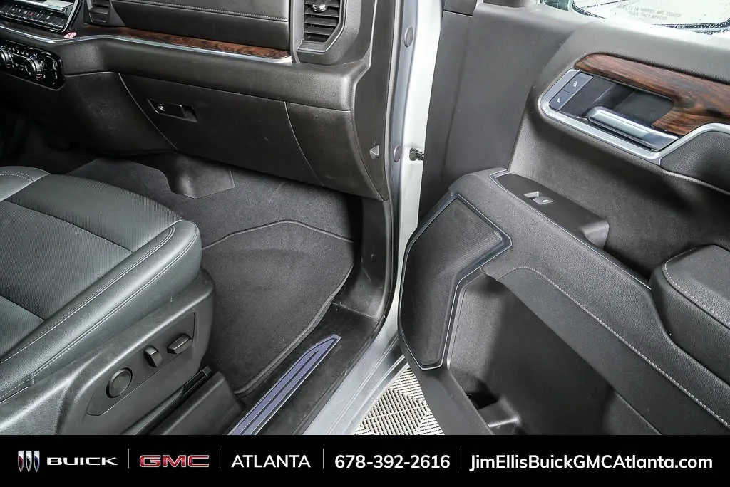 2025 GMC Sierra 1500 SLT thumbnail 23