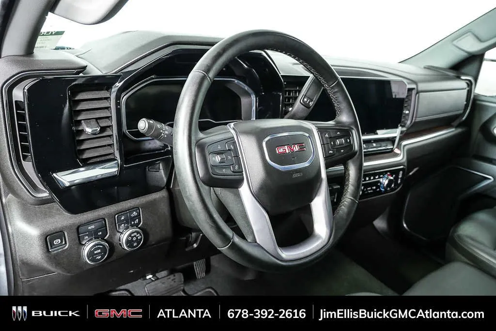 2025 GMC Sierra 1500 SLT thumbnail 4