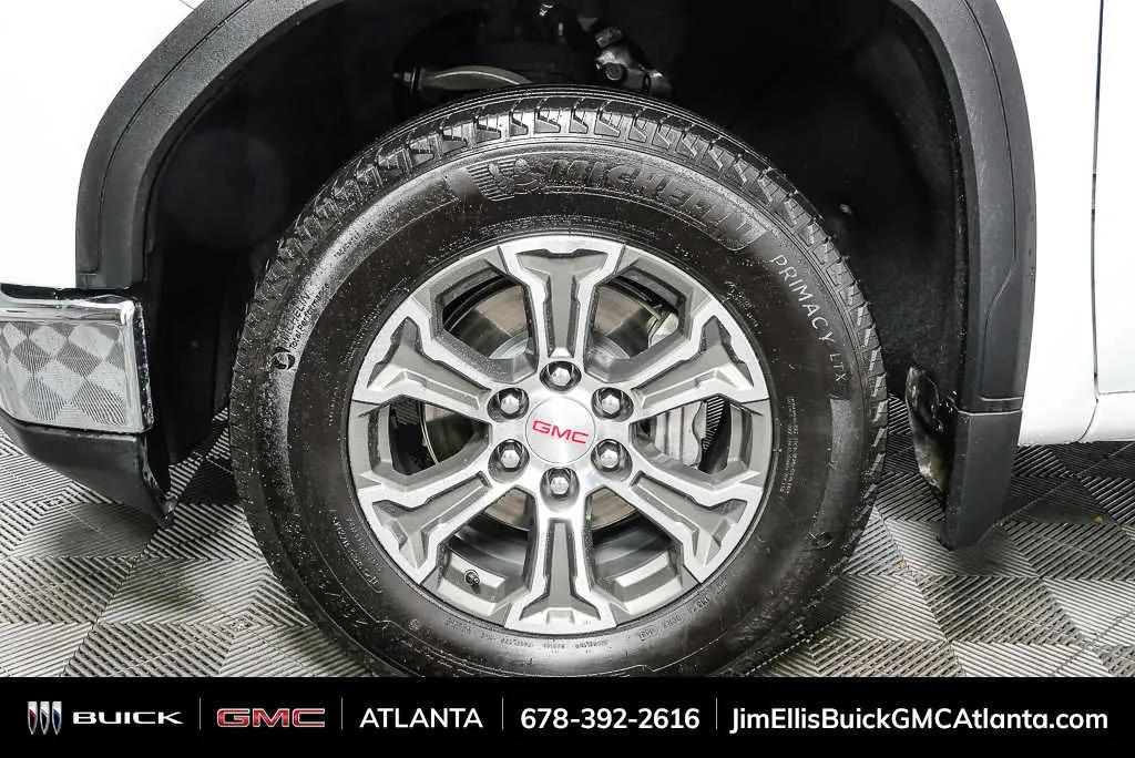 2025 GMC Sierra 1500 SLT thumbnail 34