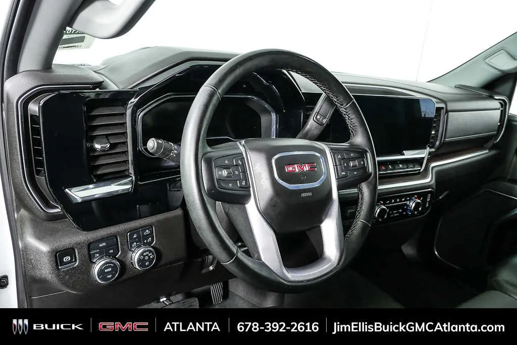 2025 GMC Sierra 1500 SLT thumbnail 4