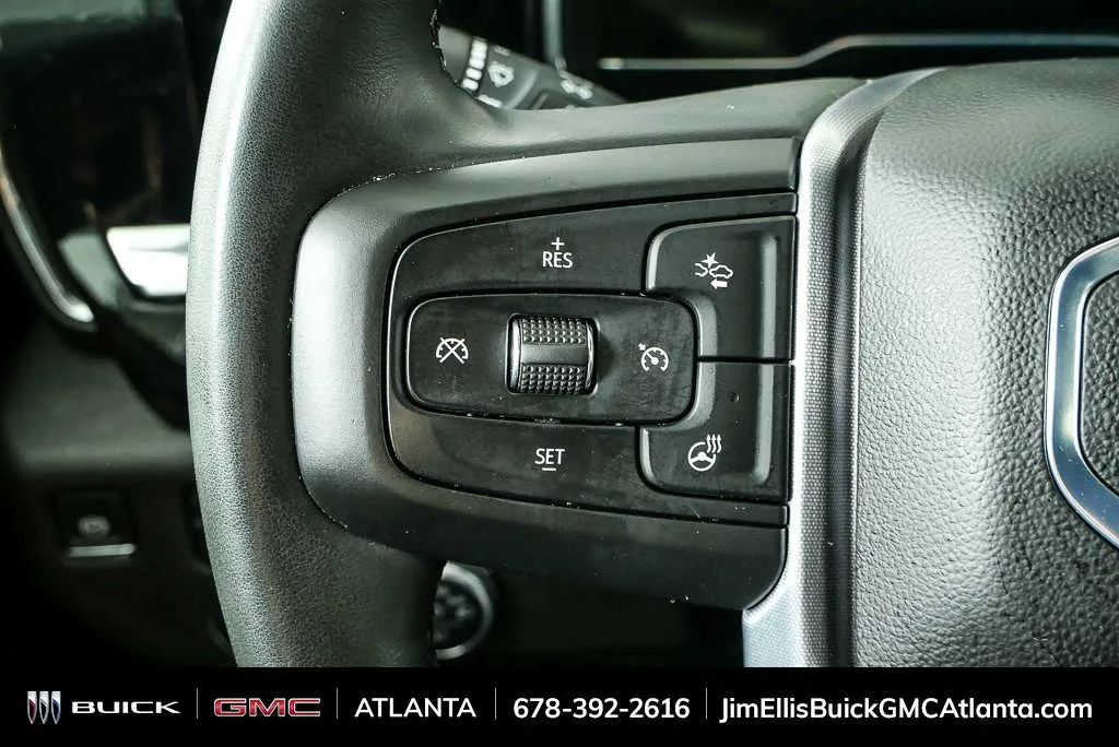 2025 GMC Sierra 1500 SLT thumbnail 10