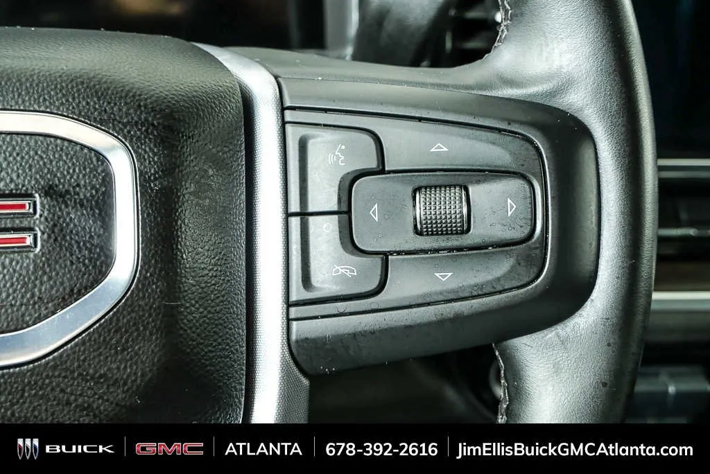 2025 GMC Sierra 1500 SLT thumbnail 11