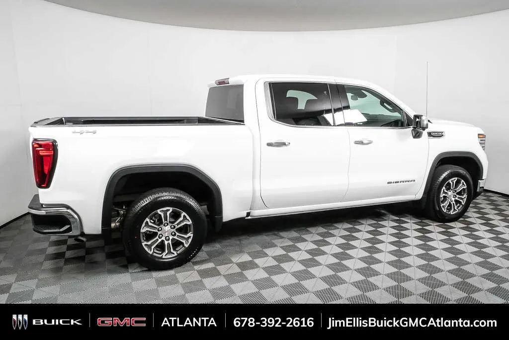 2025 GMC Sierra 1500 SLT thumbnail 2