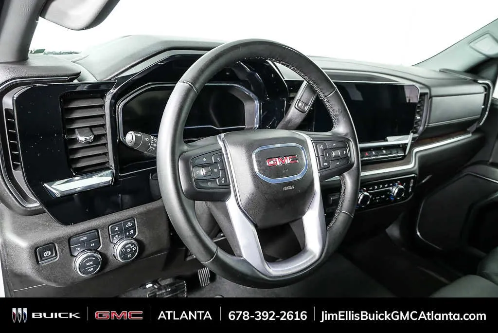 2025 GMC Sierra 1500 SLT thumbnail 4