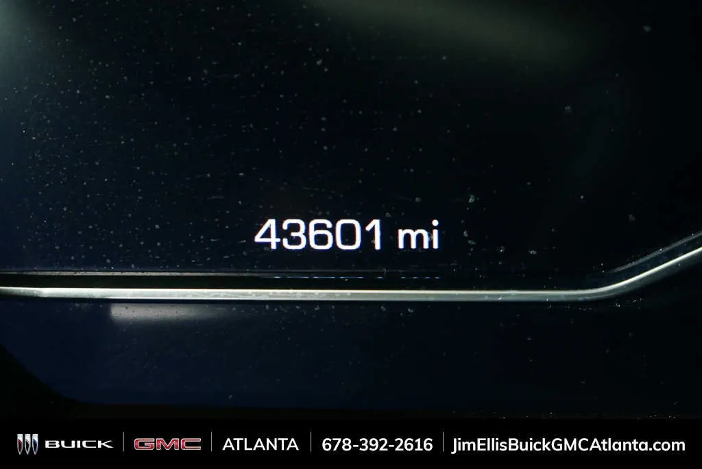 2025 GMC Sierra 1500 SLT thumbnail 8