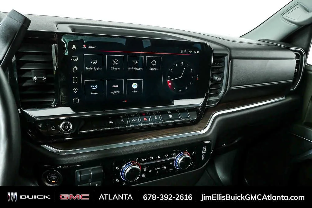 2025 GMC Sierra 1500 SLT thumbnail 12