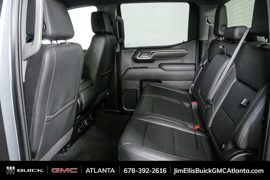 2025 GMC Sierra 1500 SLT thumbnail 17