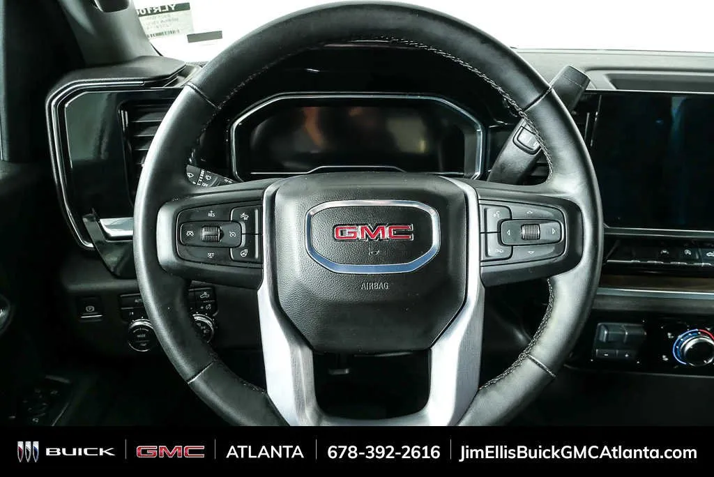 2025 GMC Sierra 1500 SLT thumbnail 9
