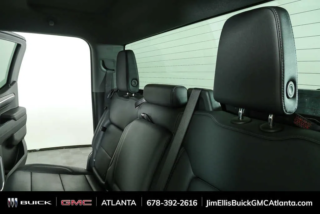 2025 GMC Sierra 1500 SLT thumbnail 19