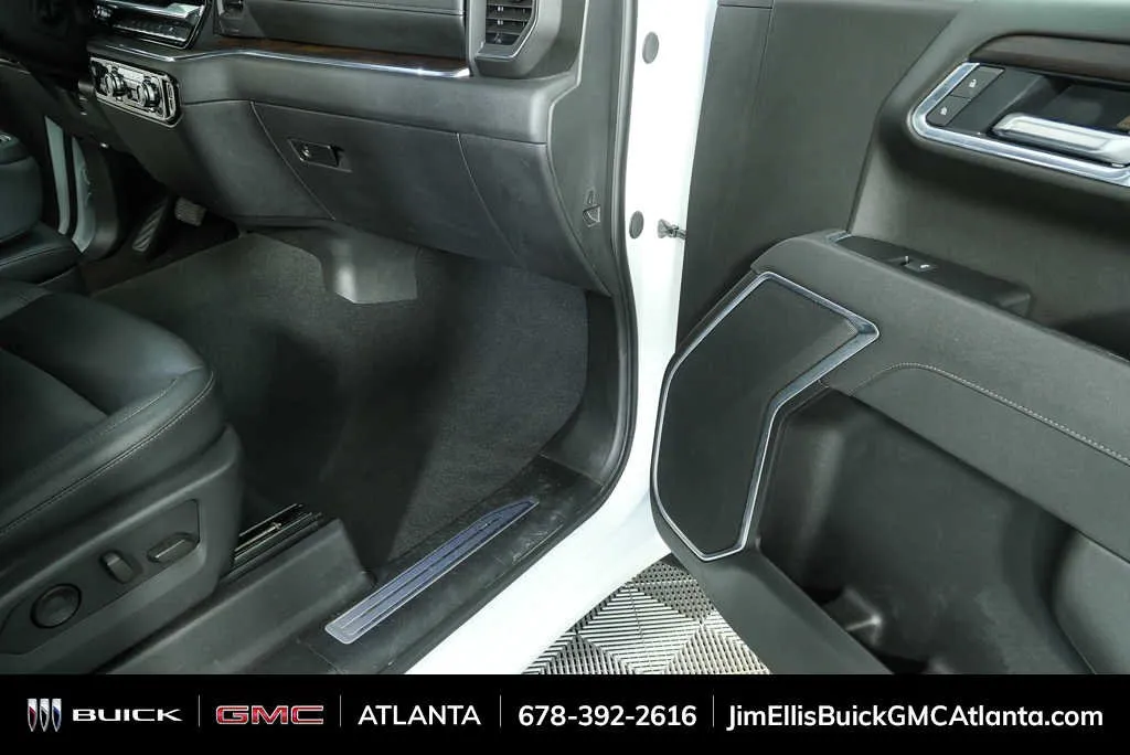 2025 GMC Sierra 1500 SLT thumbnail 23