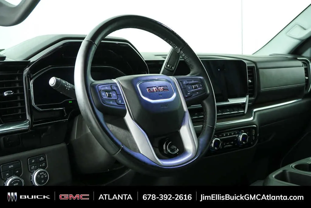 2025 GMC Sierra 1500 SLT thumbnail 4