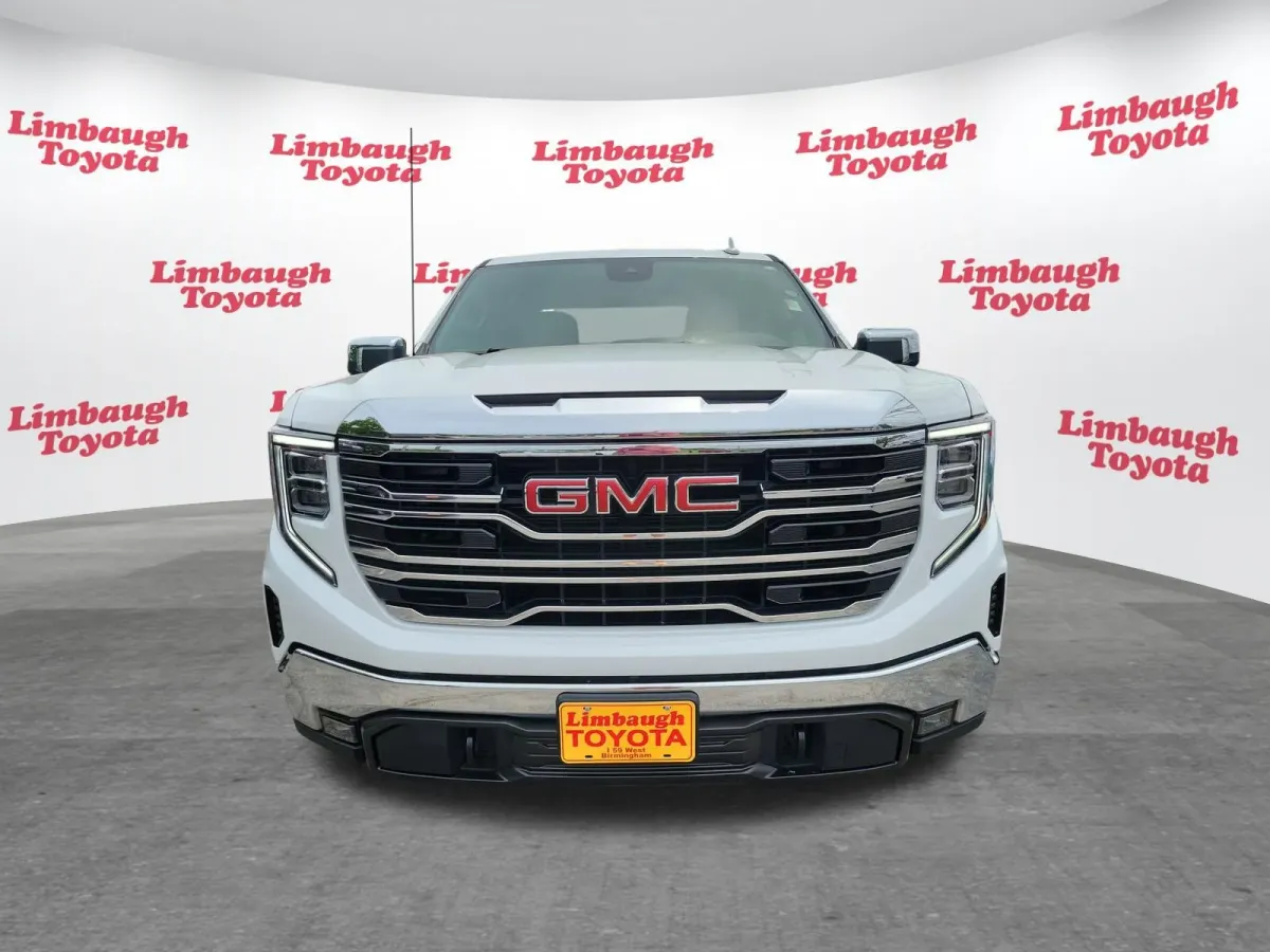 2025 GMC Sierra 1500 SLT thumbnail 22