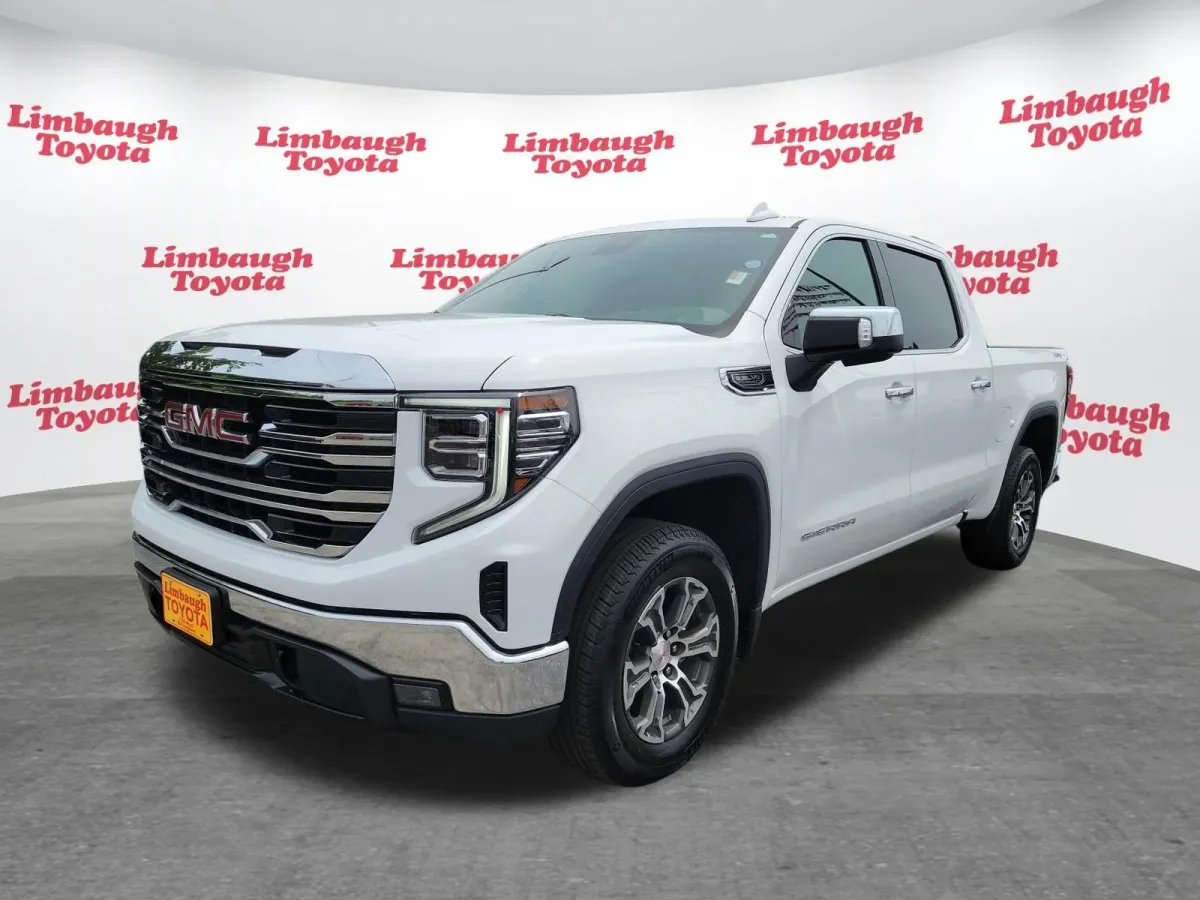 2025 GMC Sierra 1500 SLT thumbnail 23