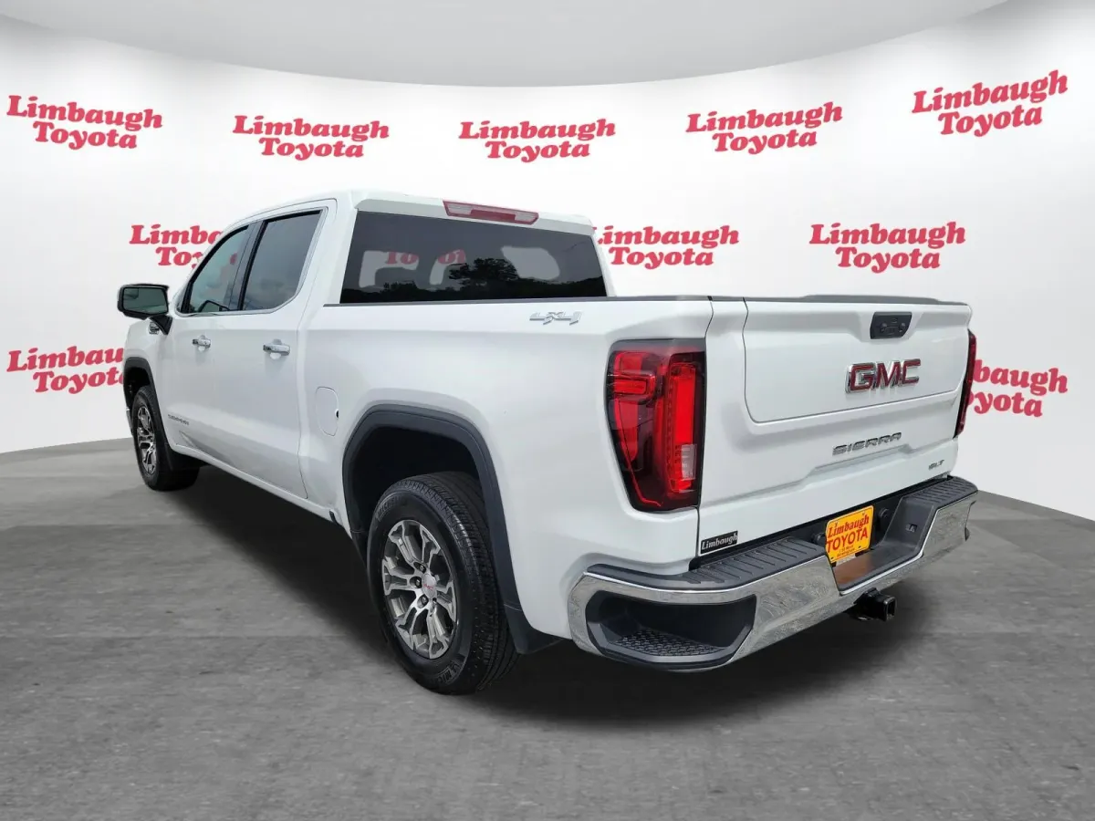 2025 GMC Sierra 1500 SLT thumbnail 26