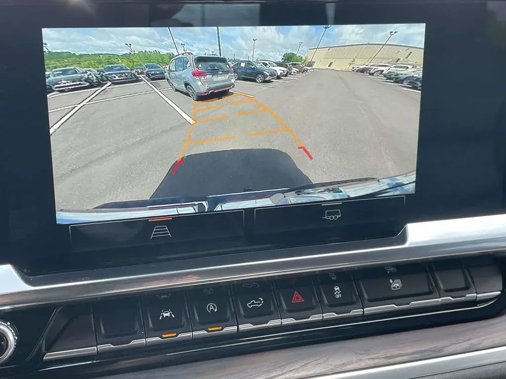 2025 GMC Sierra 1500 SLT thumbnail 15