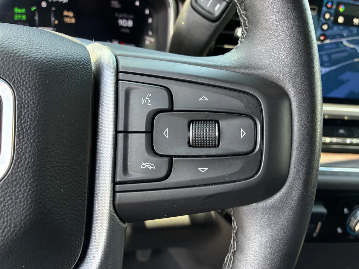 2025 GMC Sierra 1500 SLT thumbnail 28