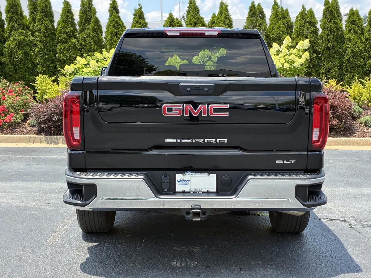 2025 GMC Sierra 1500 SLT thumbnail 8