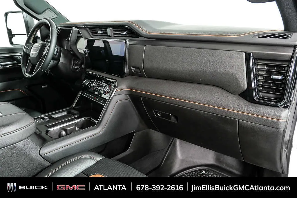 2025 GMC Sierra 2500 HD AT4 thumbnail 24