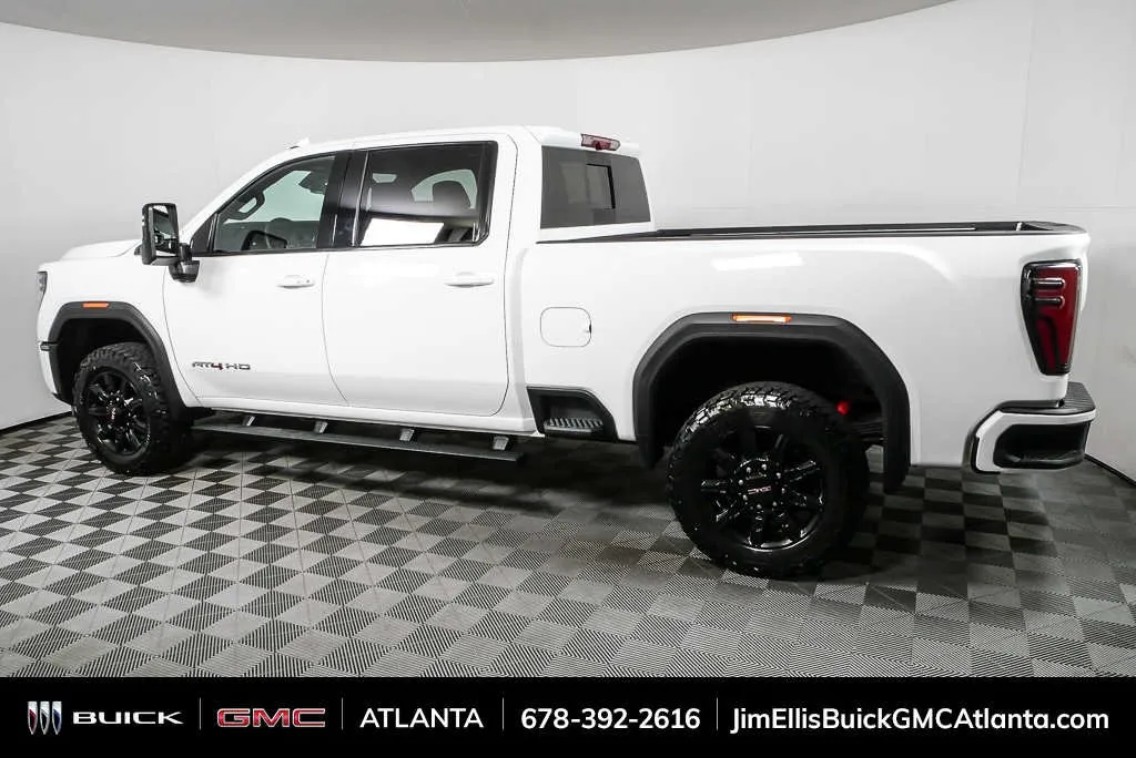 2025 GMC Sierra 2500 HD AT4 thumbnail 30