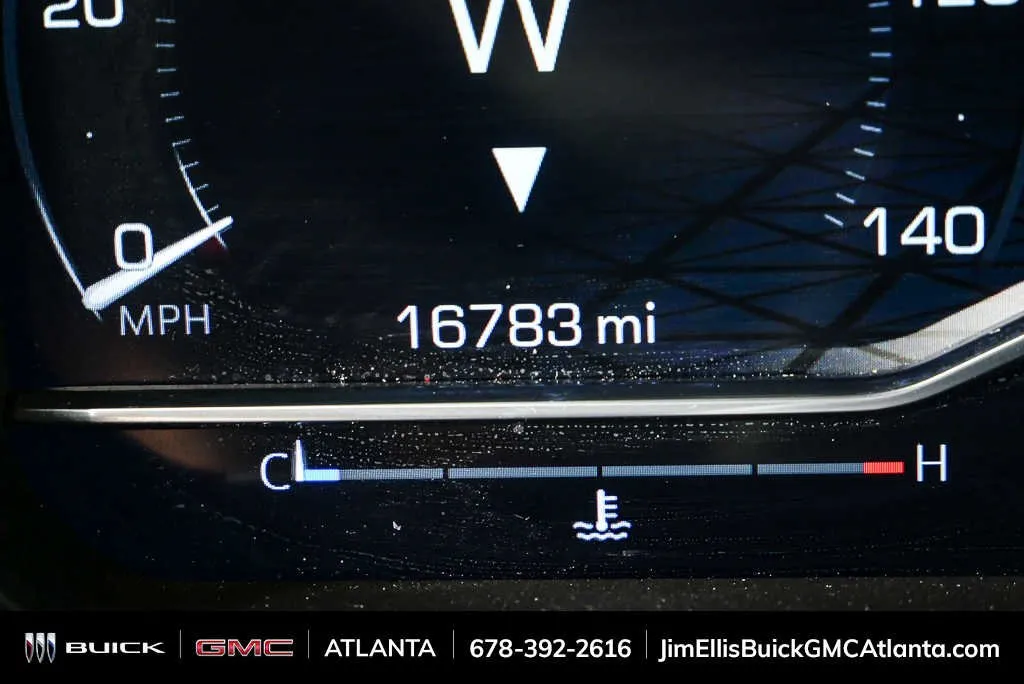 2025 GMC Sierra 2500 HD AT4 thumbnail 9