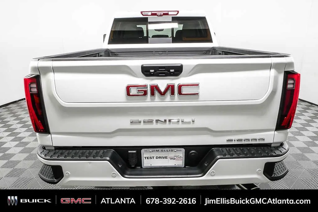 2025 GMC Sierra 2500 HD Denali thumbnail 28
