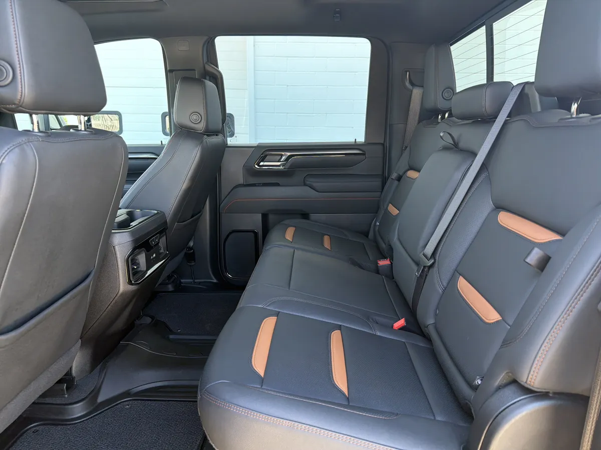 2025 GMC Sierra 2500HD AT4 thumbnail 27
