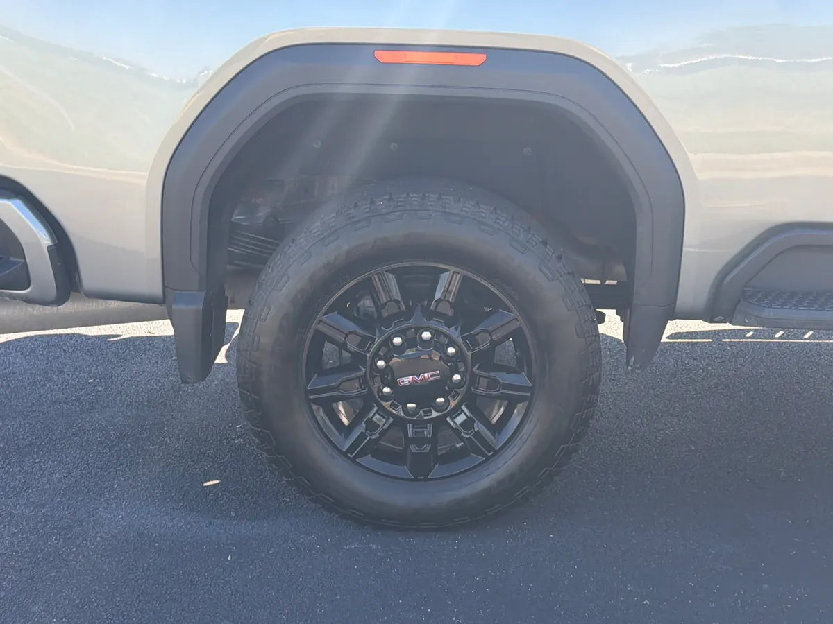 2025 GMC Sierra 2500HD AT4 thumbnail 35