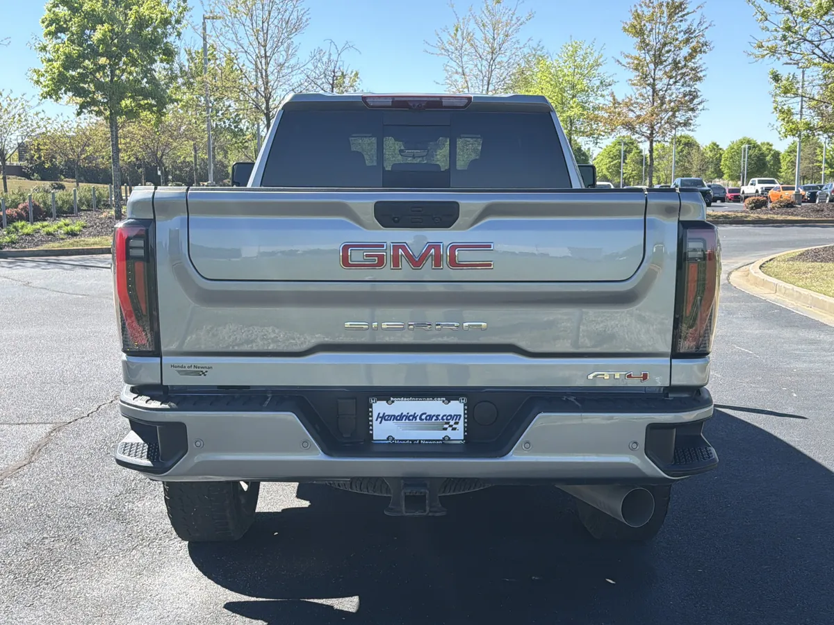 2025 GMC Sierra 2500HD AT4 thumbnail 8