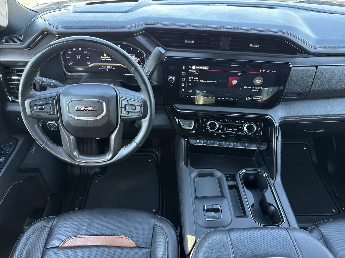 2025 GMC Sierra 2500HD AT4 thumbnail 16