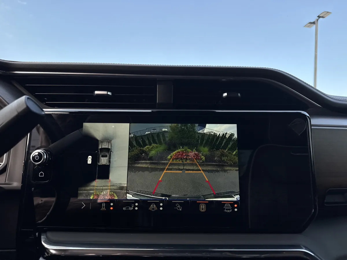 2025 GMC Sierra 2500HD Denali Ultimate thumbnail 24