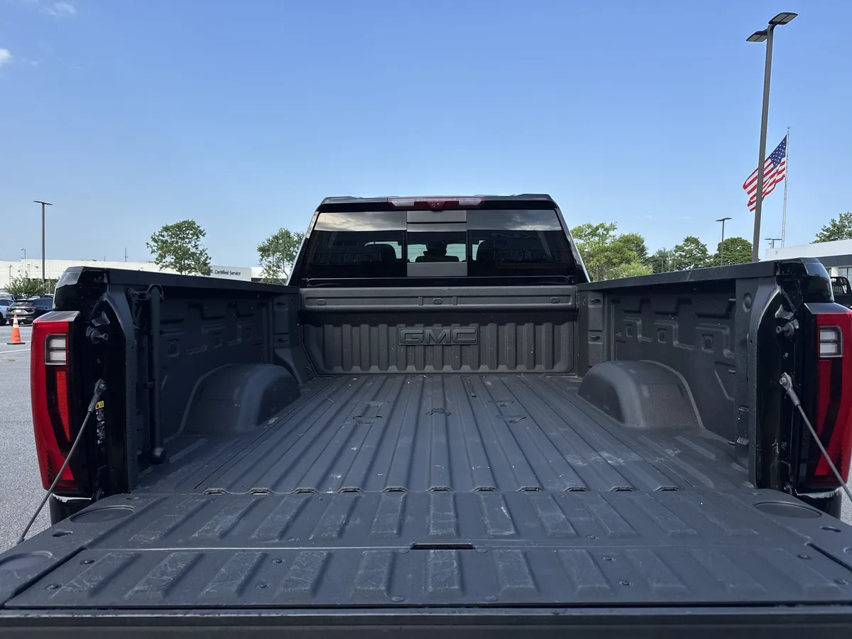 2025 GMC Sierra 2500HD Denali Ultimate thumbnail 31