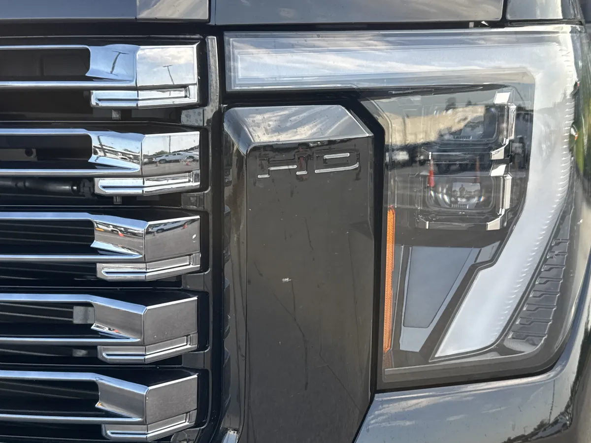 2025 GMC Sierra 2500HD Denali Ultimate thumbnail 5