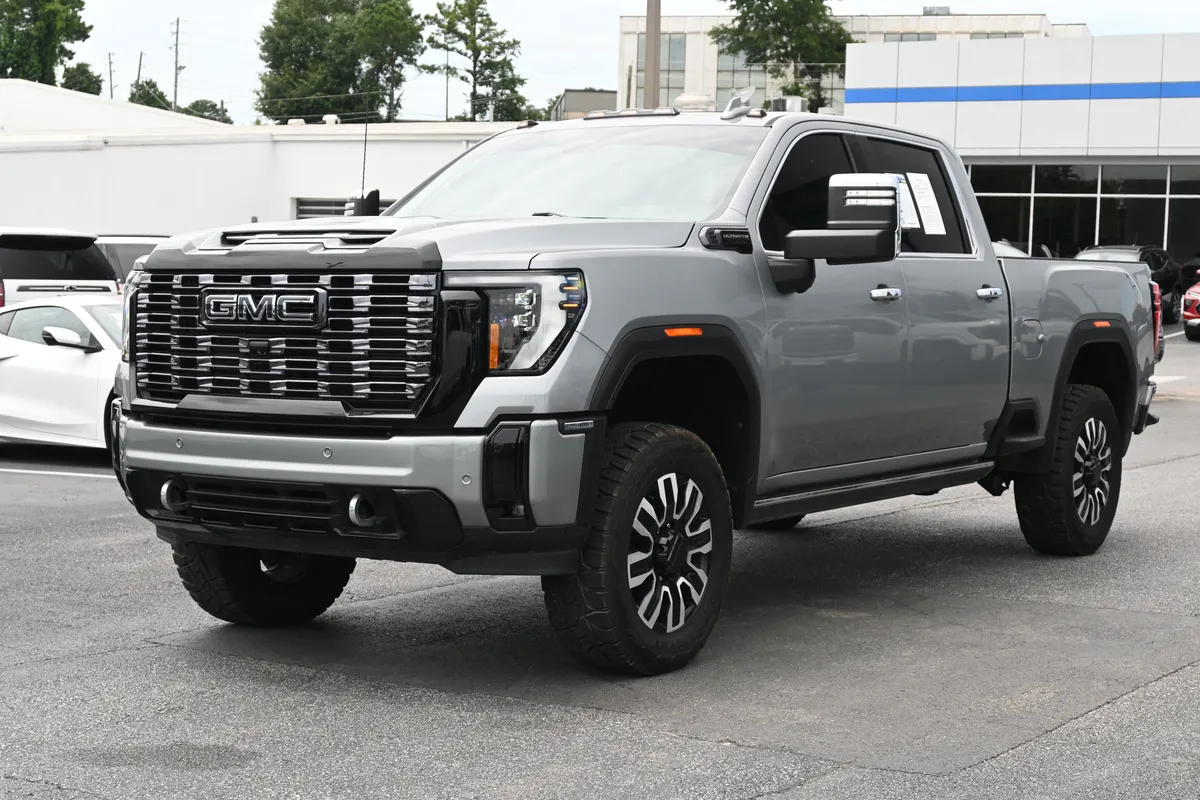 2025 GMC Sierra 2500HD Denali Ultimate thumbnail 16