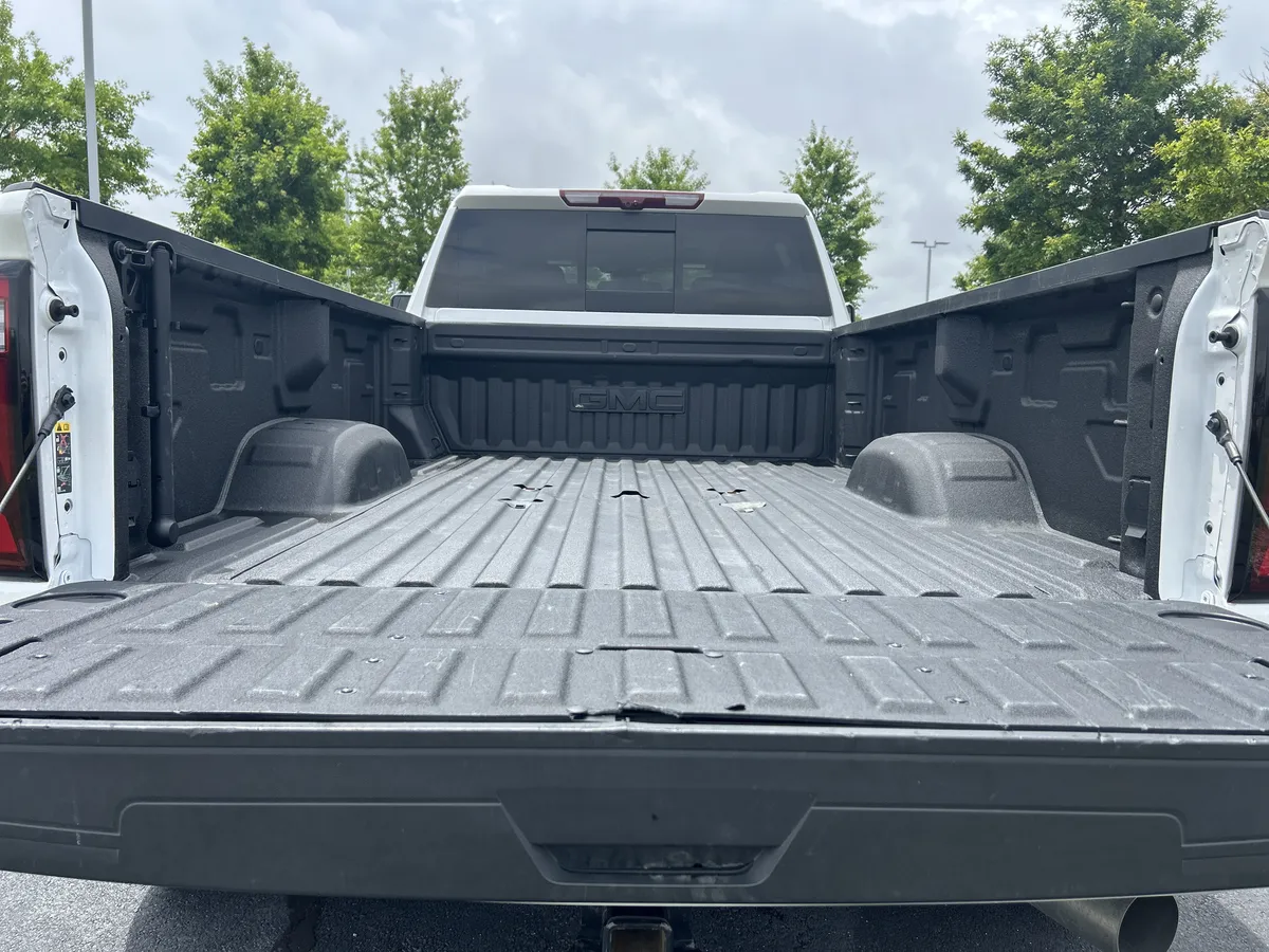 2025 GMC Sierra 3500HD Denali thumbnail 29