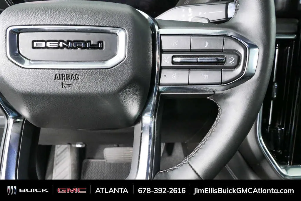 2025 GMC Yukon Denali thumbnail 11
