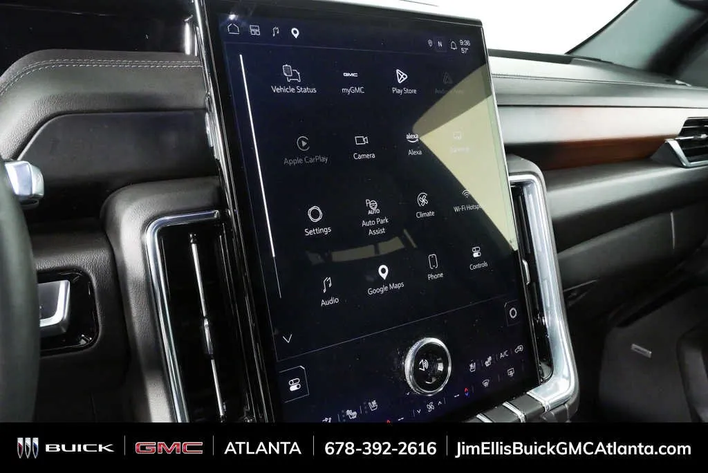 2025 GMC Yukon Denali thumbnail 15