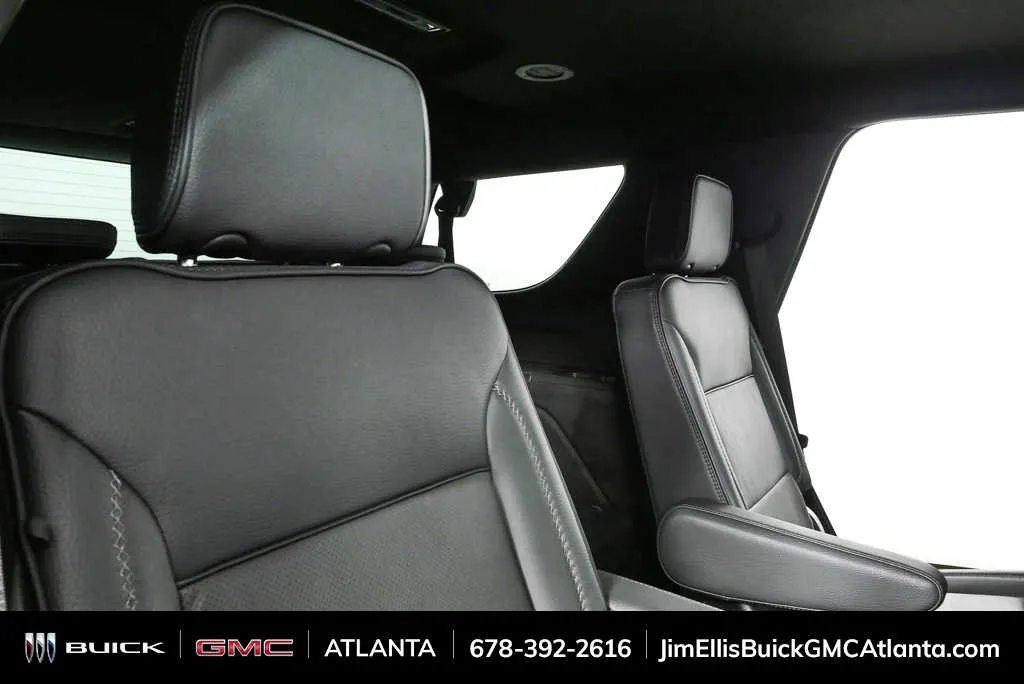 2025 GMC Yukon Denali thumbnail 21
