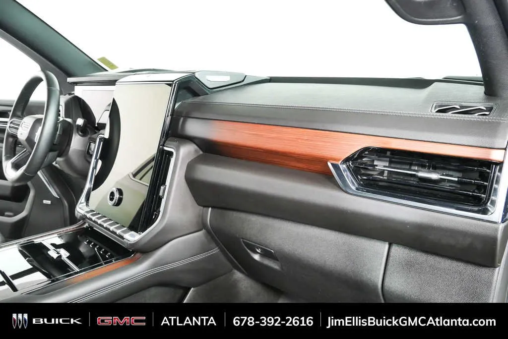 2025 GMC Yukon Denali thumbnail 23
