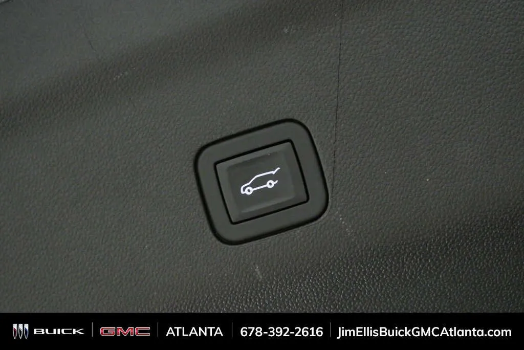 2025 GMC Yukon Denali thumbnail 27