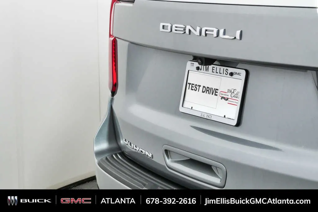 2025 GMC Yukon Denali thumbnail 34